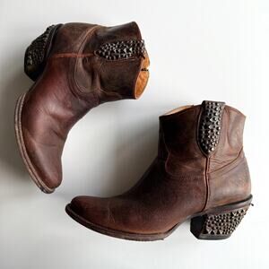 Lucchese Janis 4636 Studded Distressed Saddle Brown Short Western Cowboy Boot 10
